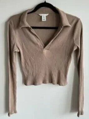 Ribbed V-Neck Long Sleeve Top